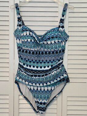 La Blanca Women's Majorica Sweetheart Mio One Piece Swimsuit - Size 8